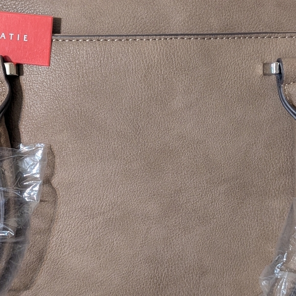 NWT New Katie and Kelly Oversized Classic Taupe Purse Tote Shoulder Cross Body - Picture 3 of 5